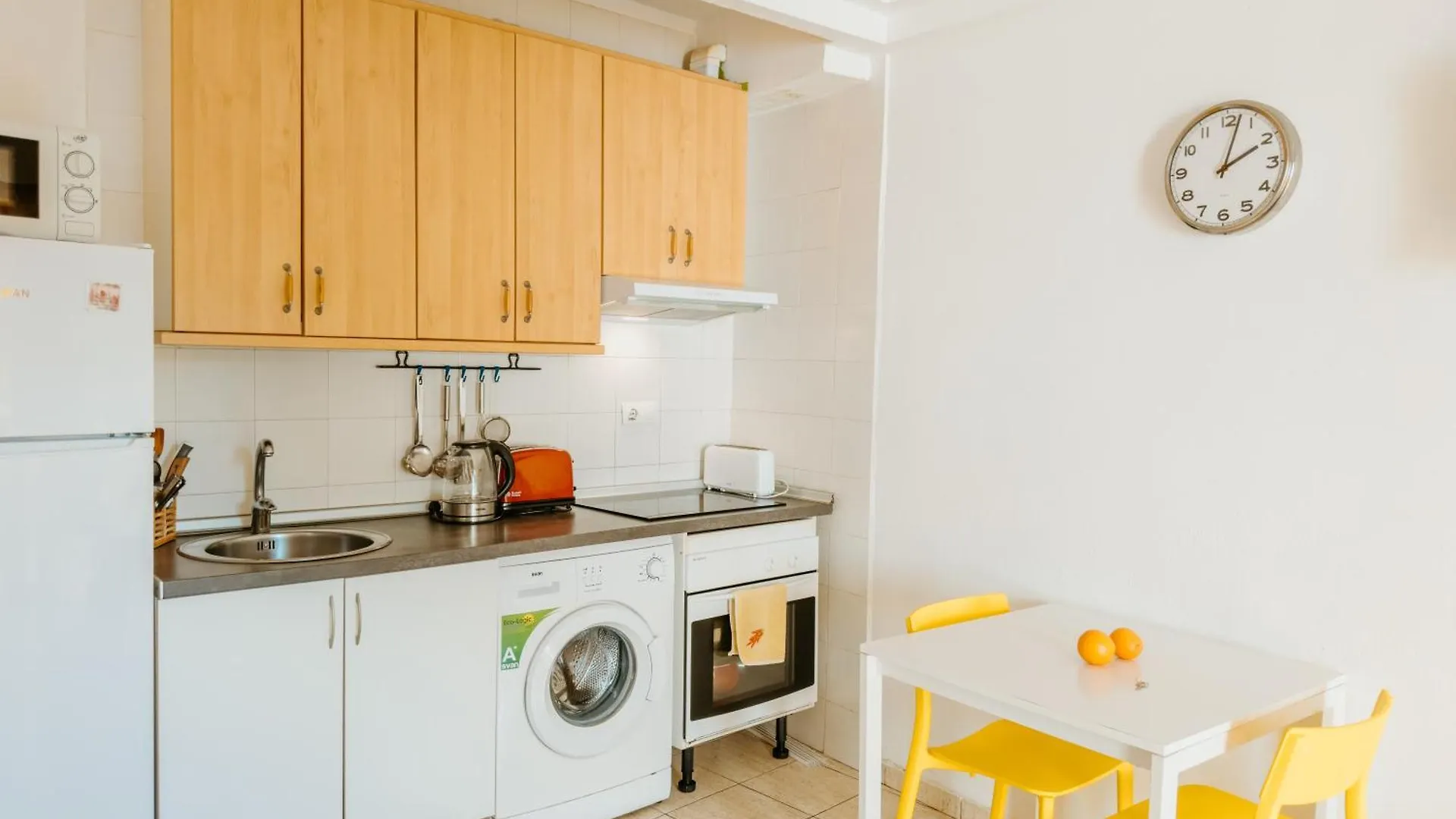 הקונטקטים של Sunshine By The Ocean 1Br Apartment Costa Adeje By Aqua Vista Tenerife